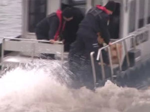 Dalgalar kadını yuttu