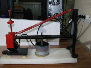 Kendi ekipmanlarını kendileri yapıyor