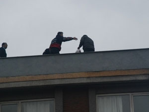 Parayı aldı intihardan vazgeçti