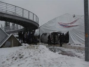 Rize'de kar fuarı yıktı