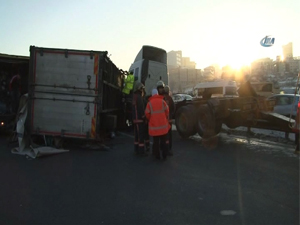 TEM trafiğini felç eden kaza