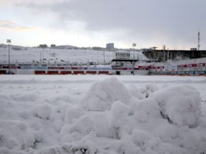 Trabzon'da maça kar engeli!