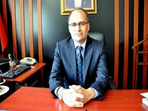 4 polis meslekten ihraç edildi