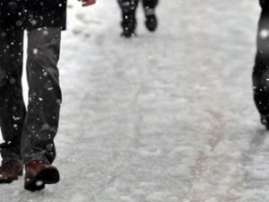 Trabzon'da yollar buz