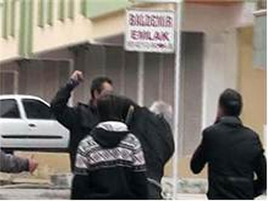 Sokak ortasında sopalı kavga!