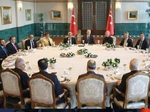 Saray ‘külliye’ oluyor