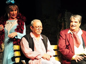 Ünlü oyuncu rahatsızlandı