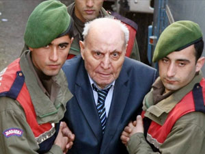 Çocukları Üzmez’in mirasını istemedi