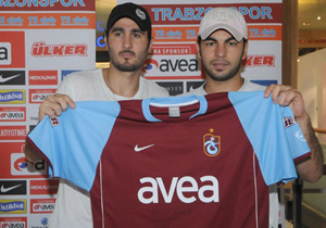 Gökhan-Selçuk forma imzaladı