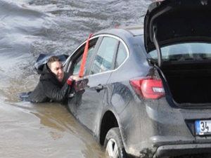 Nehirde can pazarı...!