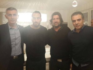 Erkan Zengin imzayı attı mı?