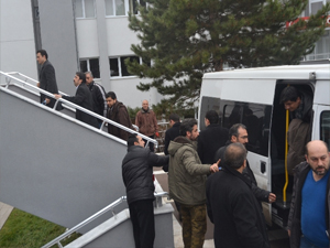 Yasadışı dinleme operasyonu zanlıları adliyede