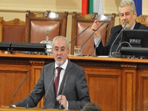 Skandal karar! Türkçe konuşmak yasak...