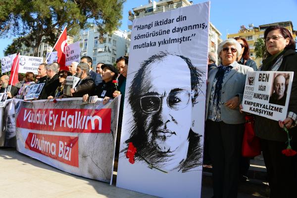 Uğur Mumcu için yürütüler