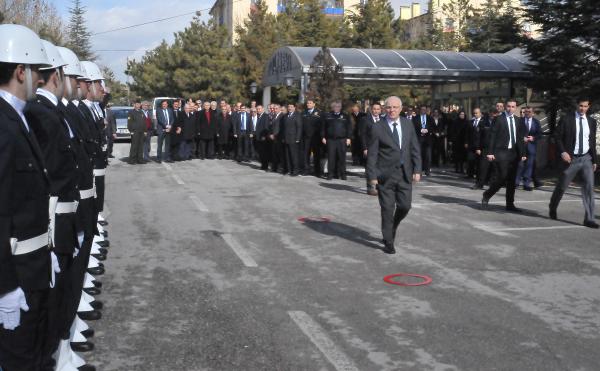 Personelden helallik istedi