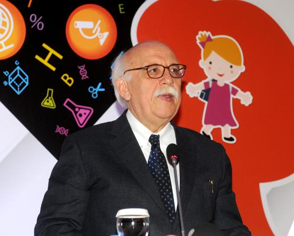 Bakan Avcı: Eğitim yazboz tahtası