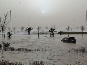 Denizle kara birleşti