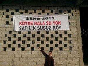 Su isyanı, satılık köy