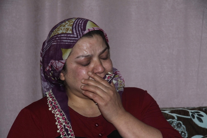 Kıyafetleri olmayınca okula gidemediler