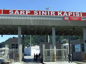 Sarp sınır kapısı ihracatta rekor kırdı