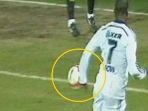 Yine Fener maçı yine olay!