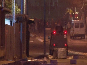 Korsan gösteriye polis müdahalesi