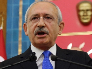 Özgecan üzerinden hükümete yüklendi