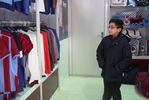 Onur'ujn formasını bulamayınca