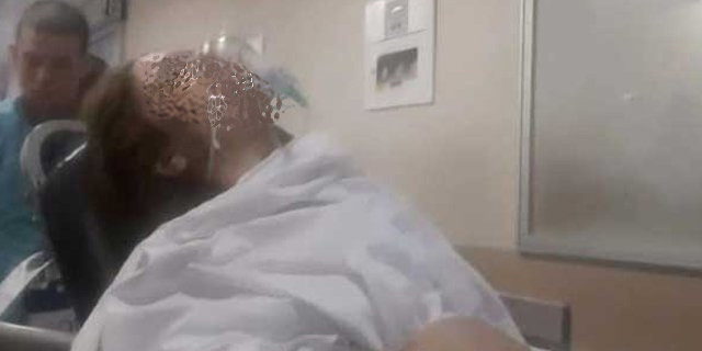 Öğrencilerin gözü önünde bıçaklı saldırı