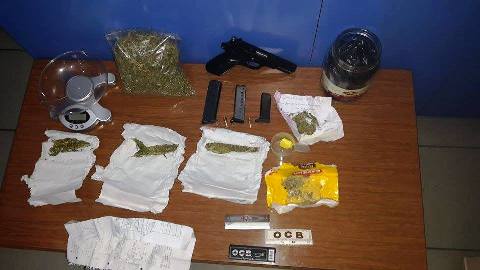 Trabzon'da sakat arabasında tacirci