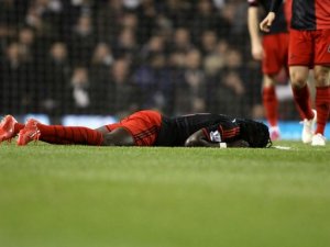 Korku dolu anlar! Sahada yerde kaldı ve...