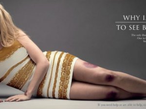 Rengi tartışılan elbiseye birde böyle bakın