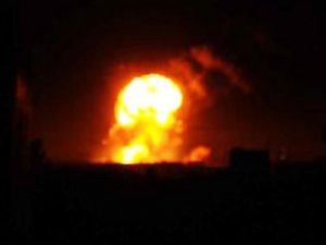 Sınırda sıcak saatler! Havaya uçurdular