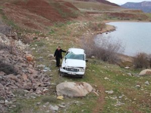 Giresun'dan yola çıktı şarampole uçtu