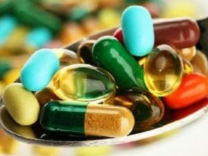 Bilinçsizce ilaç kullanmak büyük risk