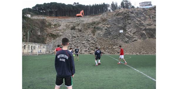 Boztepespor'u hırsızlar talan etti