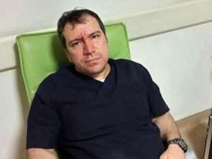 Tıp Bayramında doktora dayak