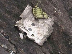 Düşen Uçağın 2. Karakutusu da Bulundu