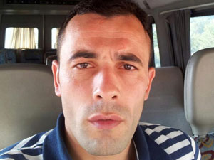 Eşiyle görüştürülmeyince canına kıydı