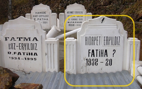 11 Yıl sonra kazdığı mezara girdi