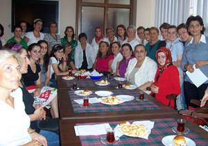 TS kadın taraftarlarından çağrı