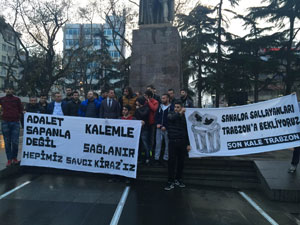 Trabzonspor Taraftarı Protesto Etti