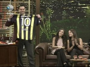 Beyazıt Öztürk herkese beyaz Trabzonspor'a siyah!