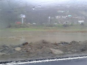 "Uçak düştü olay çözüldü, Akyazı'da hala..."