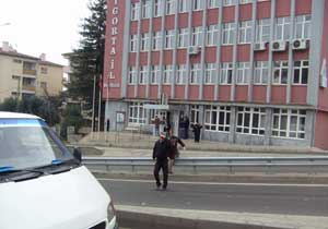 Kız çocuklarına prim şoku!