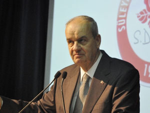 "Türkiye hukuk devletidir diyen yalan söylüyor"