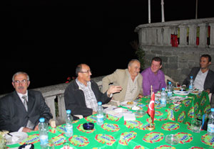 Ganita'da huzur toplantısı