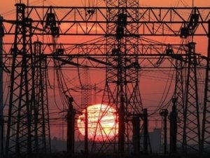 Şırnak'ta elektrik direğine terörist saldırısı