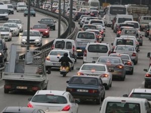 Türkiye'de kaç araç trafikte?