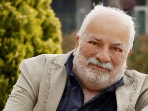 Zeki Alasya Hastaneye Kaldırıldı